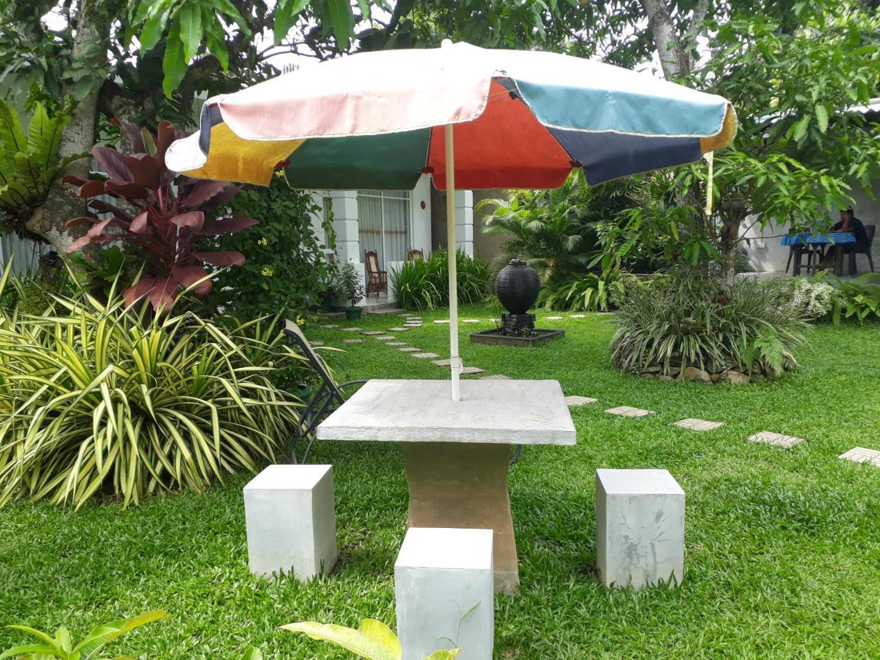 Villa Olga Unawatuna Exterior foto